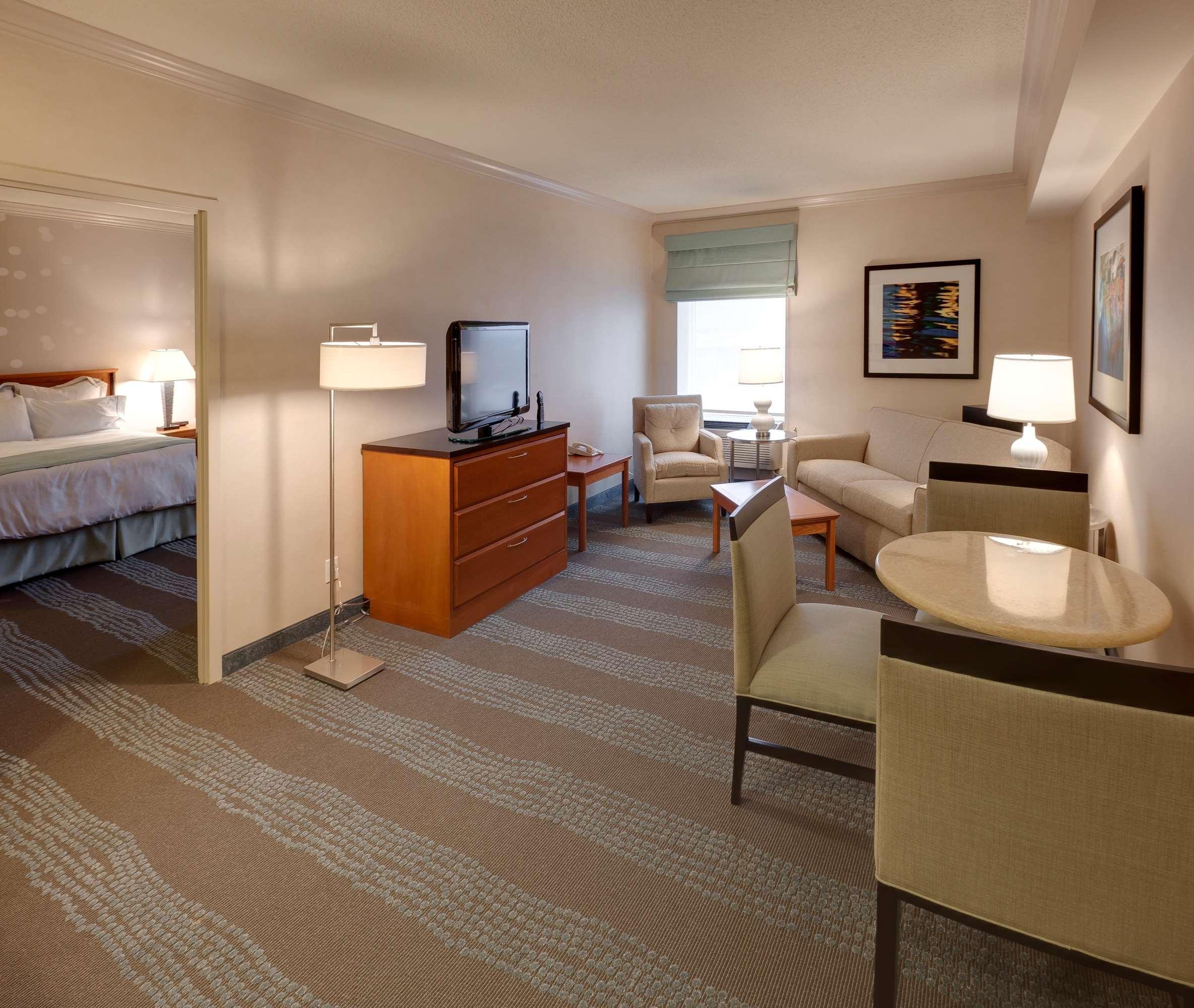 Niagara Fallsview Hotel & Suites Room photo